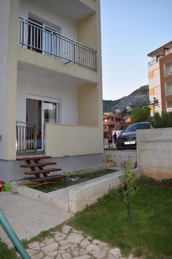 Апартаменты Apartment FINI Тиват